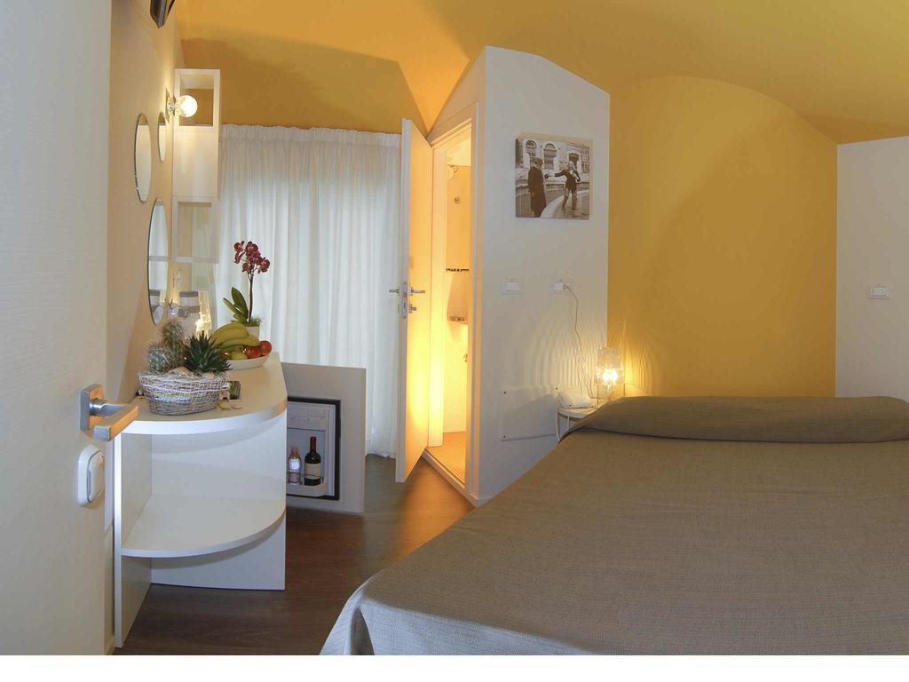 Hotel Casablanca Rimini Quarto foto